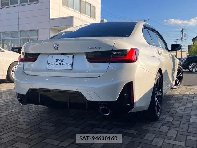 Bmw 3 SERIES 2023-01 8313298-2