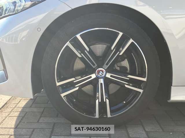 Bmw 3 SERIES 2023-01 8313298-5