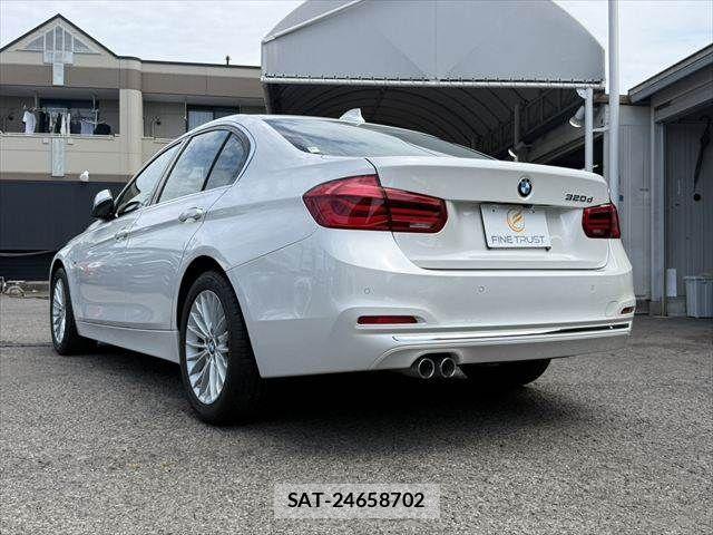 Bmw 3 SERIES 2017-06 8313313-18