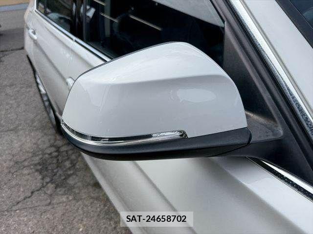 Bmw 3 SERIES 2017-06 8313313-24