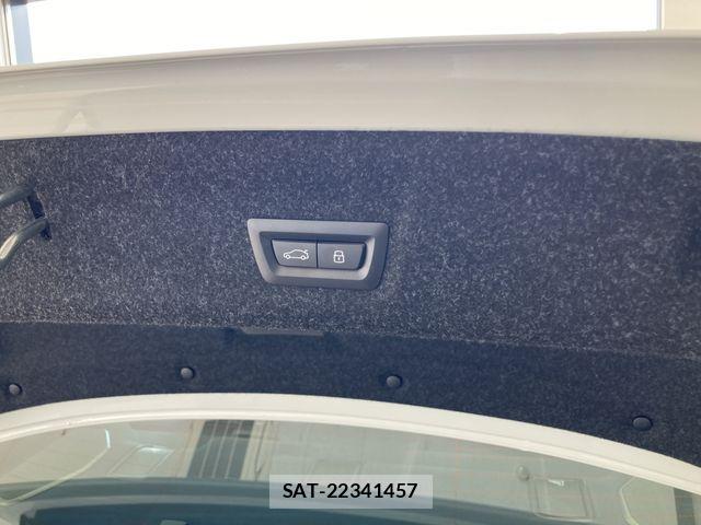 Bmw 3 SERIES 2025-12 8313295-13