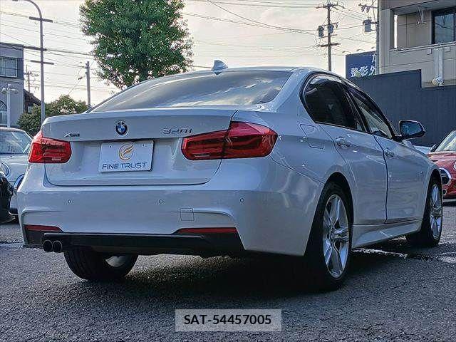 Bmw 3 SERIES 2017-07 8335039-16