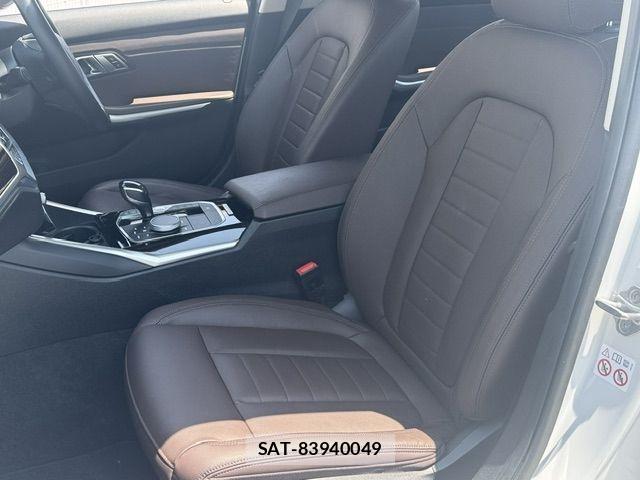 Bmw 3 SERIES 2019-06 8335035-12