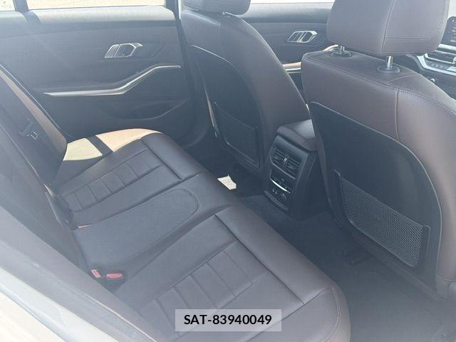 Bmw 3 SERIES 2019-06 8335035-13