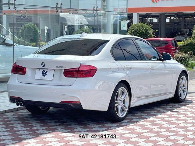 Bmw 3 SERIES 2018-08 8335038-17