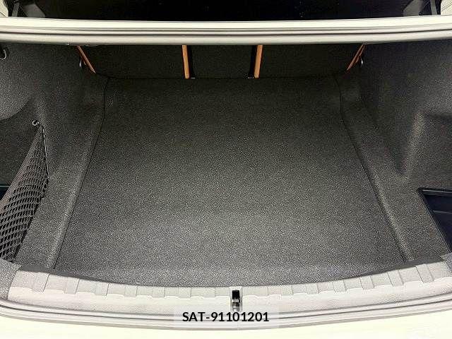 Bmw 3 SERIES 2022-10 8335033-10