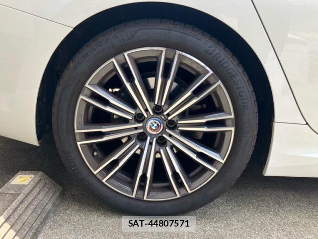 Bmw 3 SERIES 2022-09 8335034-9