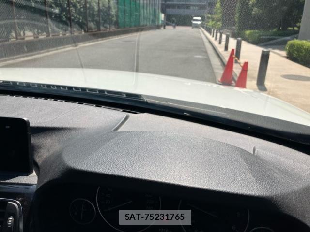 Bmw 3 SERIES 2016-08 8335050-13