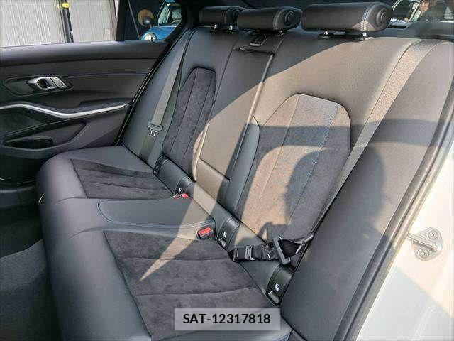Bmw 3 SERIES 2023-09 8335031-29