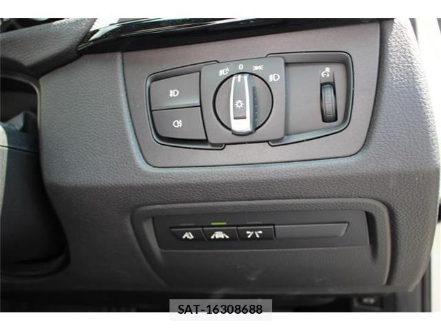 Bmw 3 SERIES 2017-08 8335041-29