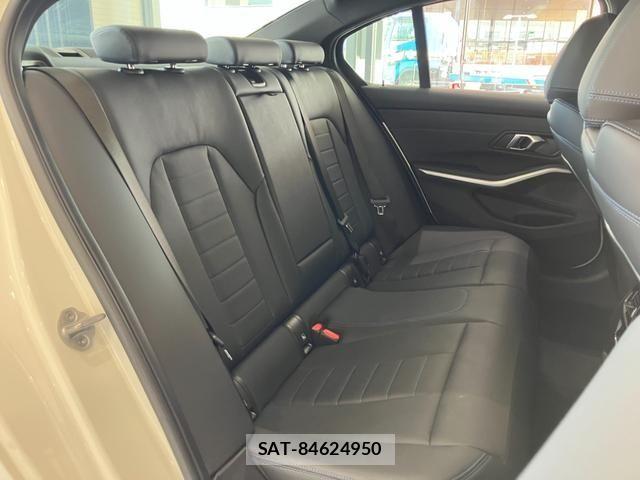 Bmw 3 SERIES 2025-12 8353957-11