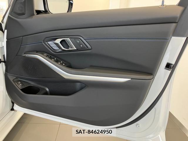Bmw 3 SERIES 2025-12 8353957-22