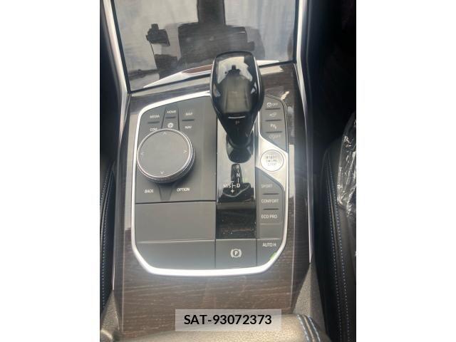 Bmw 3 SERIES 2019-10 8353960-23