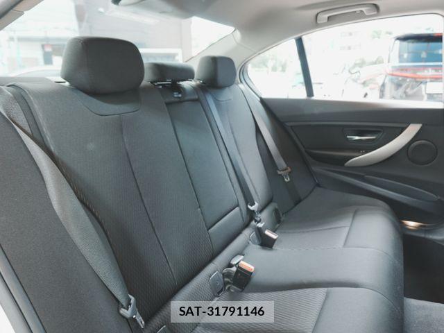Bmw 3 SERIES 2017-03 8364919-29