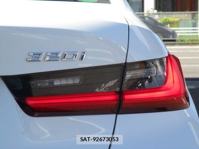 Bmw 3 SERIES 2019-05 8364912-10