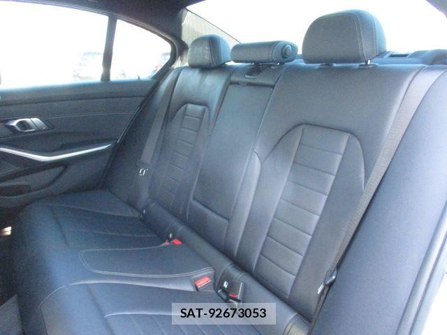Bmw 3 SERIES 2019-05 8364912-27