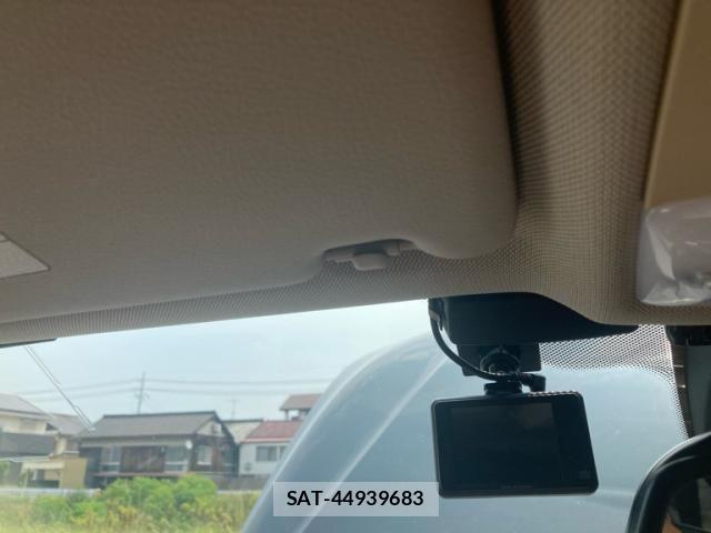 Bmw 3 SERIES 2018-07 8411395-20