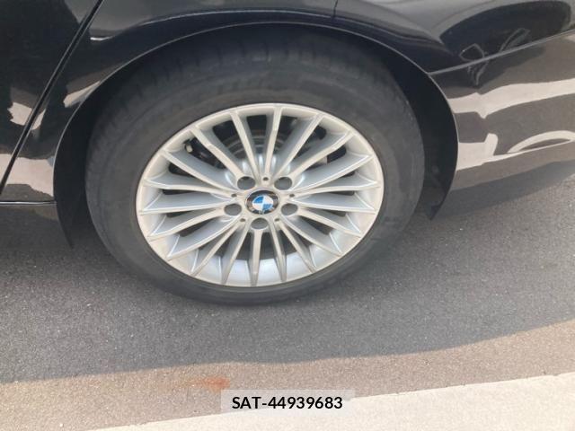 Bmw 3 SERIES 2018-07 8411395-5