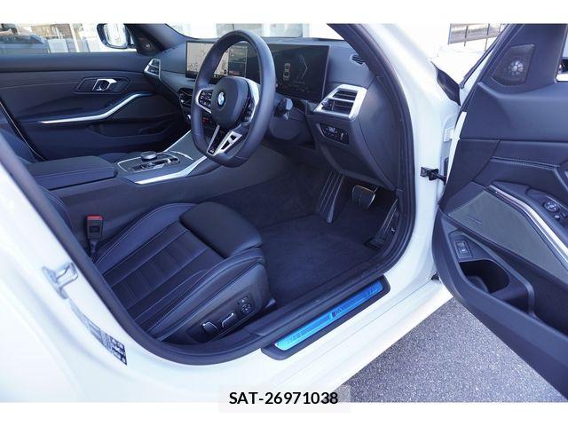 Bmw 3 SERIES 2026-04 8411385-15