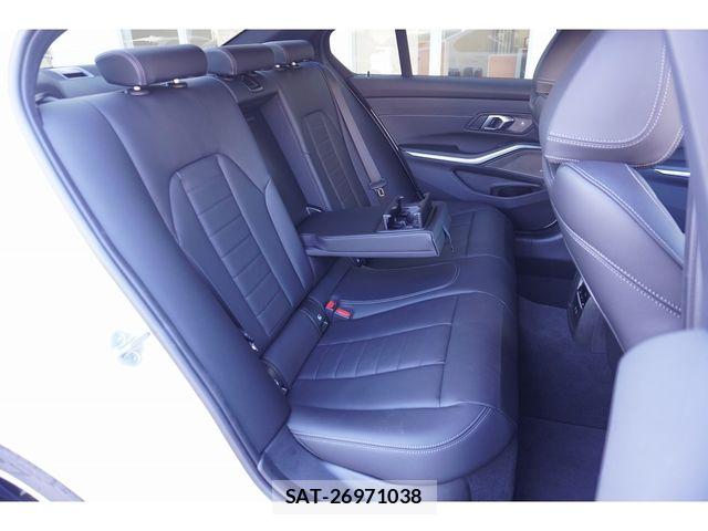 Bmw 3 SERIES 2026-04 8411385-17
