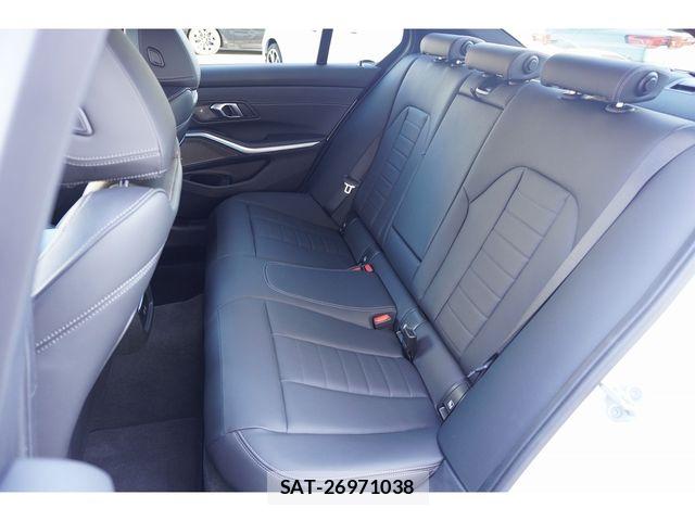 Bmw 3 SERIES 2026-04 8411385-18