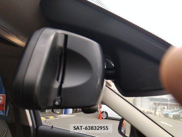Bmw 3 SERIES 2017-12 8437954-19