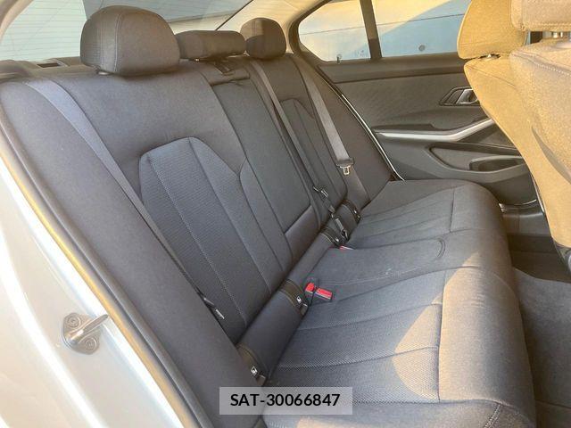 Bmw 3 SERIES 2019-12 8437622-9