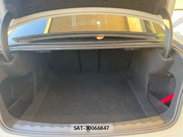 Bmw 3 SERIES 2019-12 8437622-17