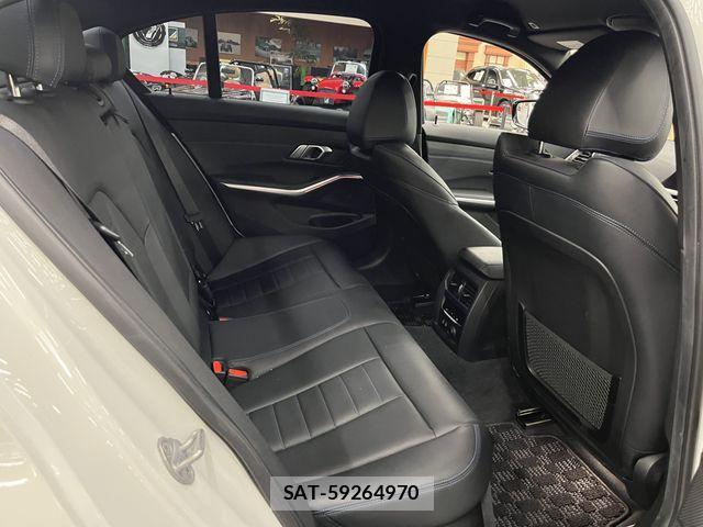 Bmw 3 SERIES 2019-07 8523725-4