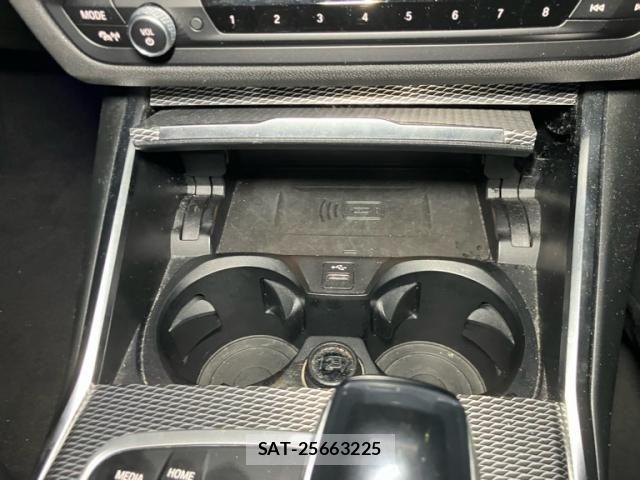 Bmw 3 SERIES 2021-03 8523728-24