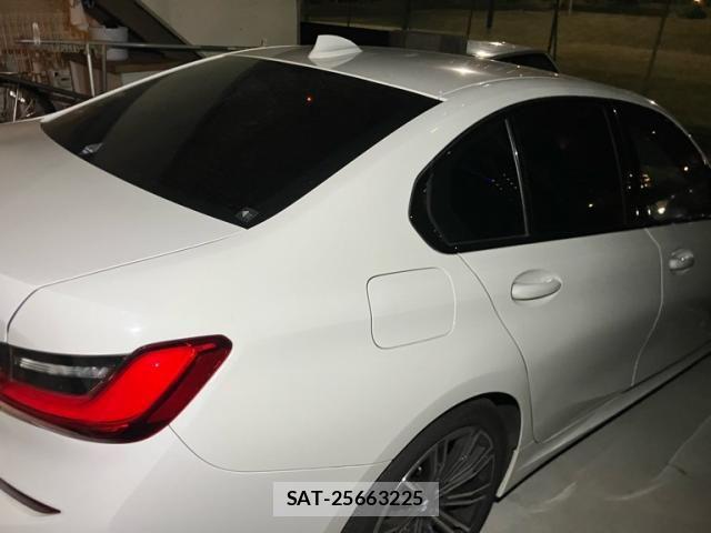 Bmw 3 SERIES 2021-03 8523728-4
