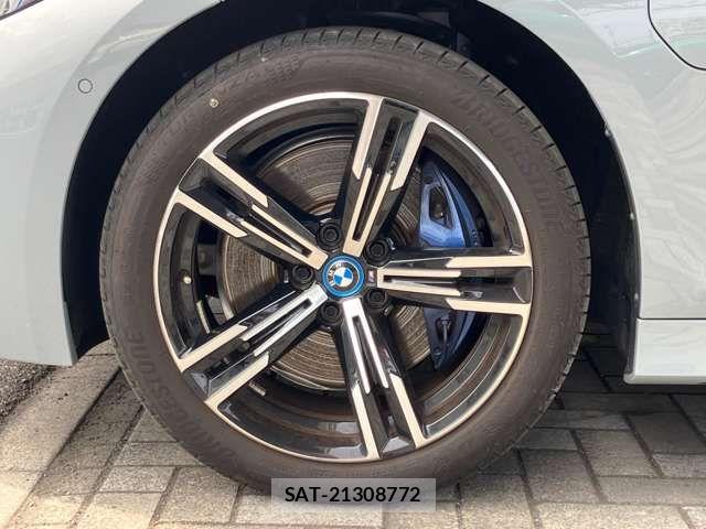 Bmw 3 SERIES 2025-05 8523722-12