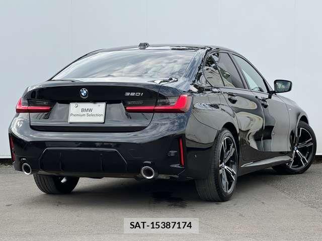 Bmw 3 SERIES 2026-03 8523721-2
