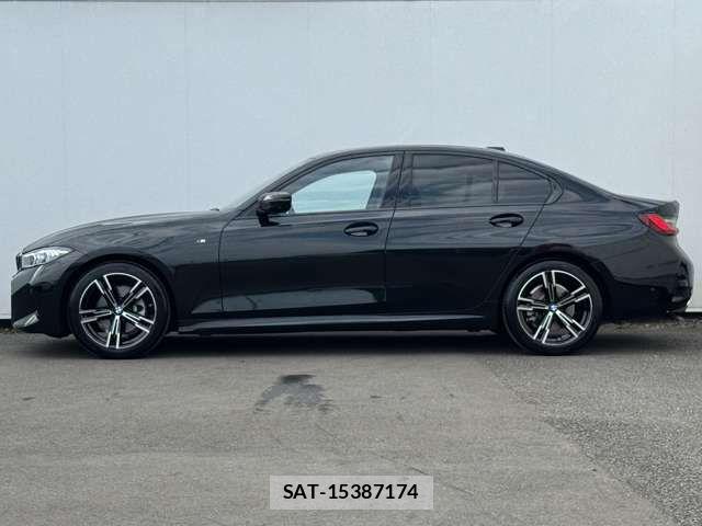 Bmw 3 SERIES 2026-03 8523721-5