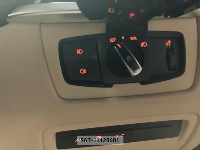 Bmw 3 SERIES 2019-03 8523730-10