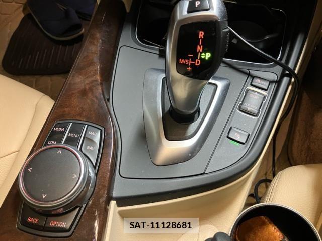 Bmw 3 SERIES 2019-03 8523730-17
