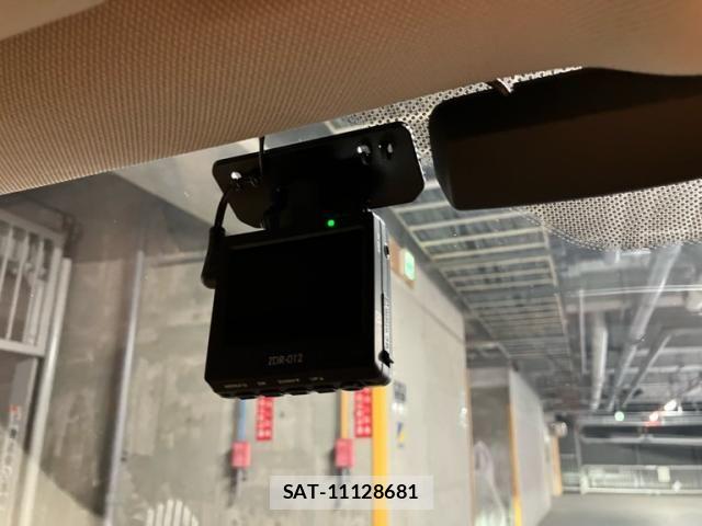 Bmw 3 SERIES 2019-03 8523730-19