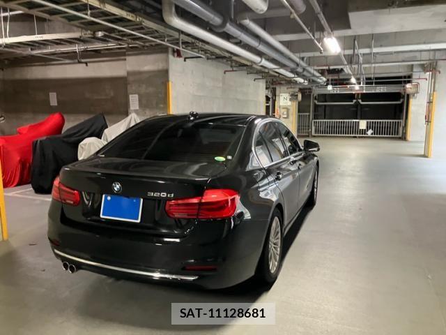Bmw 3 SERIES 2019-03 8523730-3
