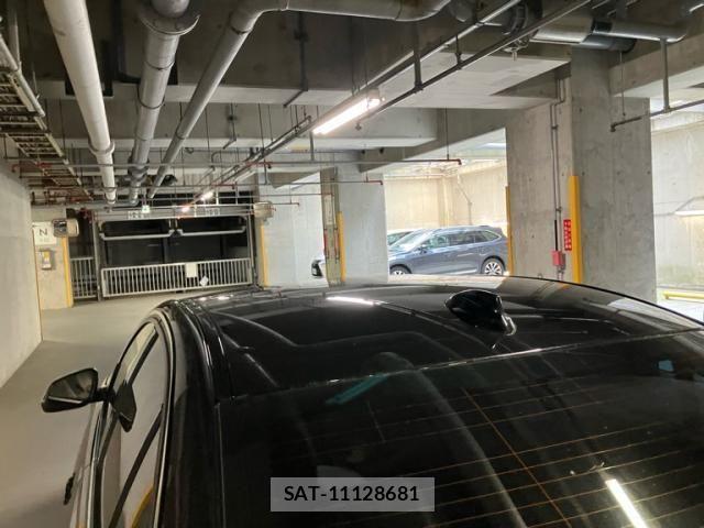 Bmw 3 SERIES 2019-03 8523730-6