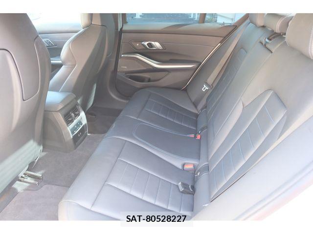 Bmw 3 SERIES 2021-04 8561252-12