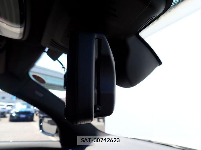 Bmw 3 SERIES 2019-05 8561256-13