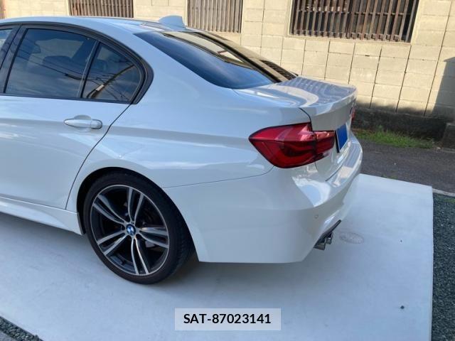 Bmw 3 SERIES 2018-04 8561260-1