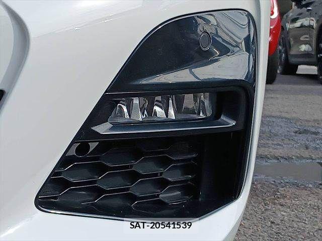 Bmw 3 SERIES 2019-06 8658183-23