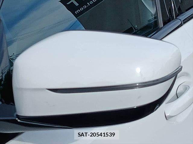 Bmw 3 SERIES 2019-06 8658183-25