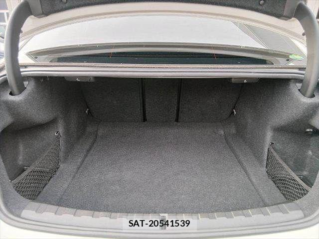 Bmw 3 SERIES 2019-06 8658183-8