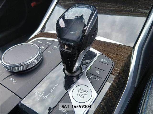 Bmw 3 SERIES 2019-08 8658184-20