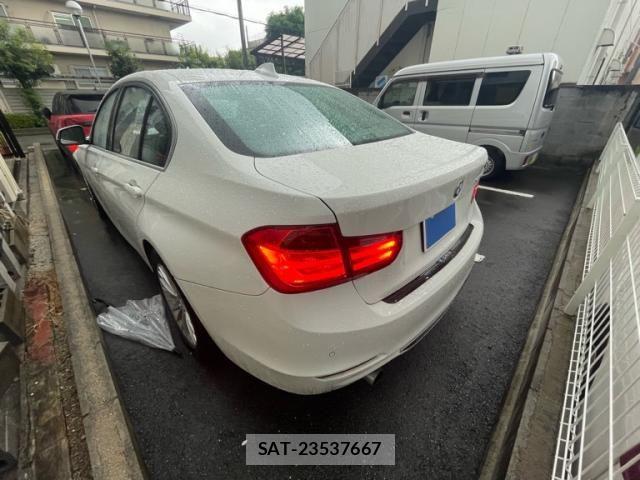 Bmw 3 SERIES 2012-05 8740845-1
