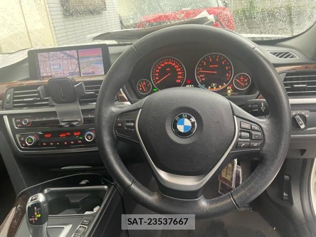 Bmw 3 SERIES 2012-05 8740845-5
