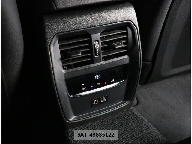Bmw 3 SERIES 2023-10 8740833-25