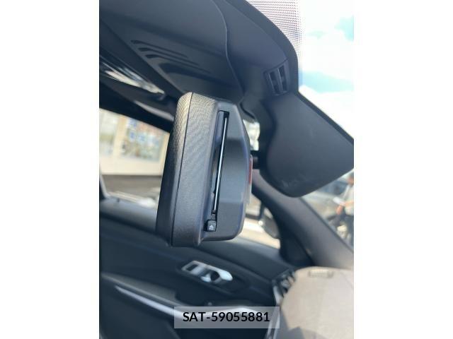 Bmw 3 SERIES 2019-03 8740839-25
